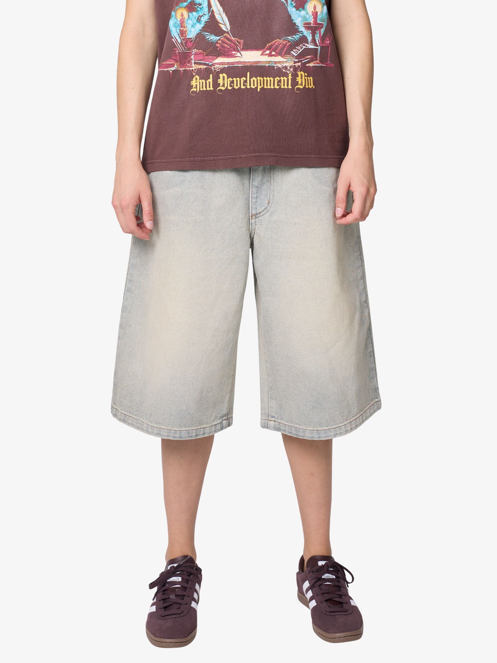 99 Mega Baggy Jort Tyra