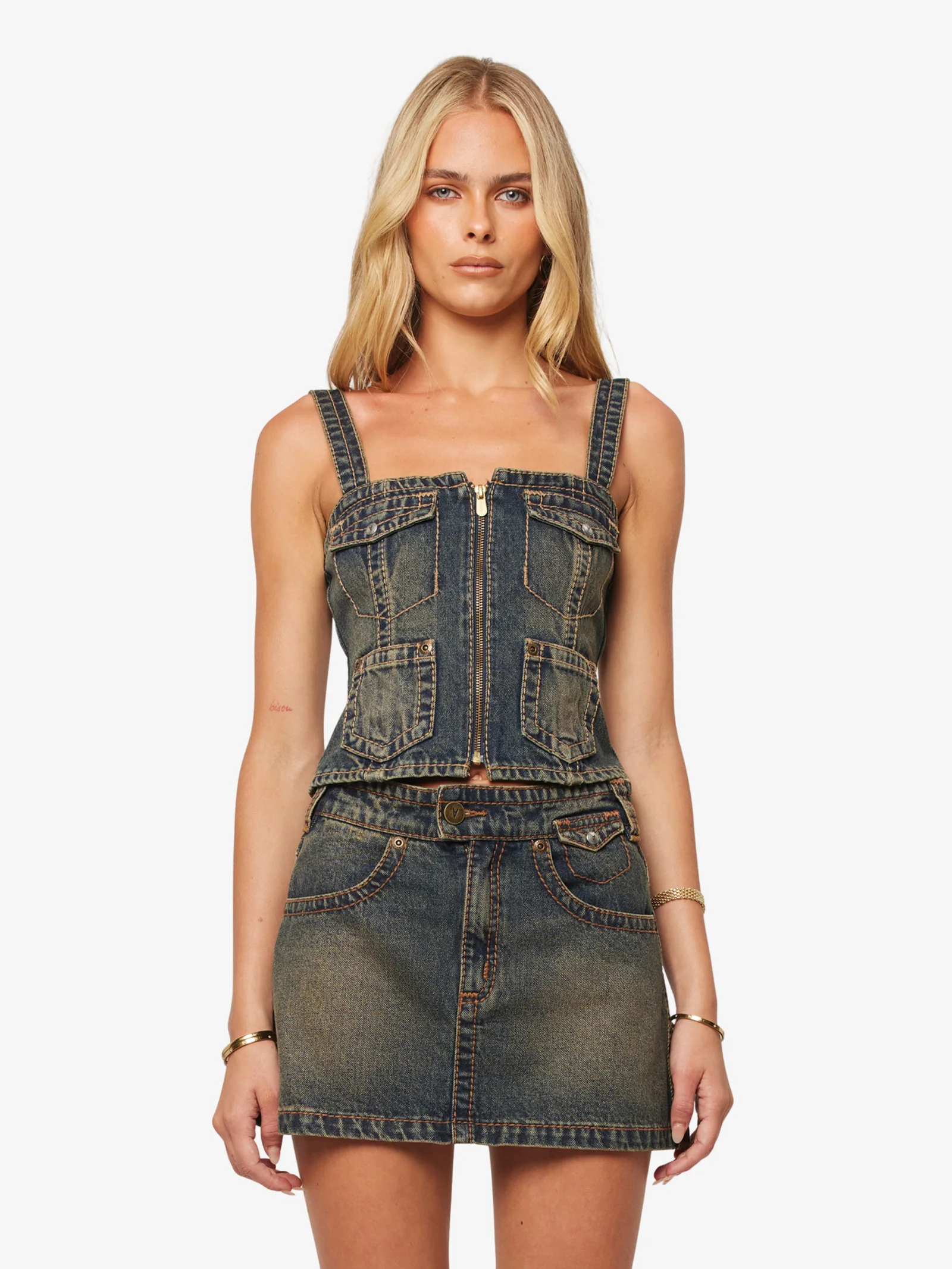 Utility Top Hillary