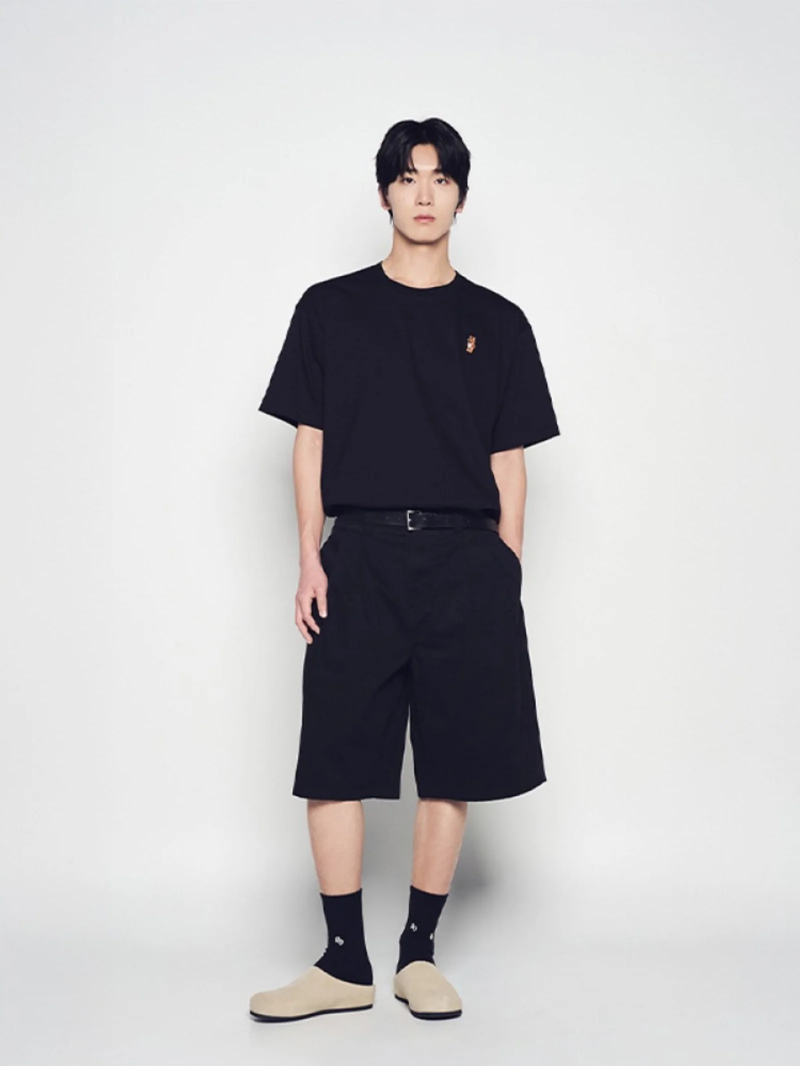 Stand Ac Bear Short Sleeve T-Shirt