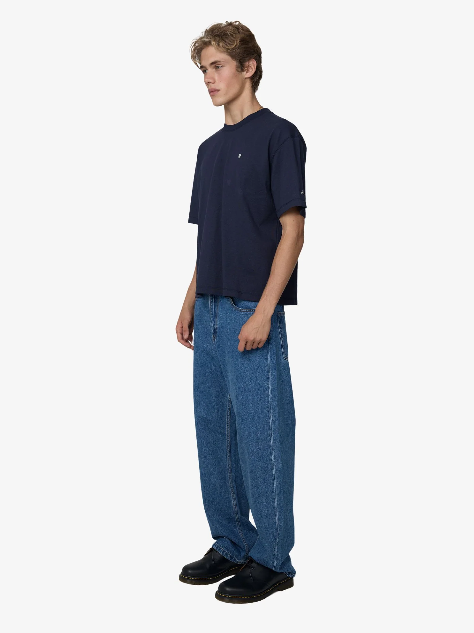 Small Serif Cropped Tee - Image 3