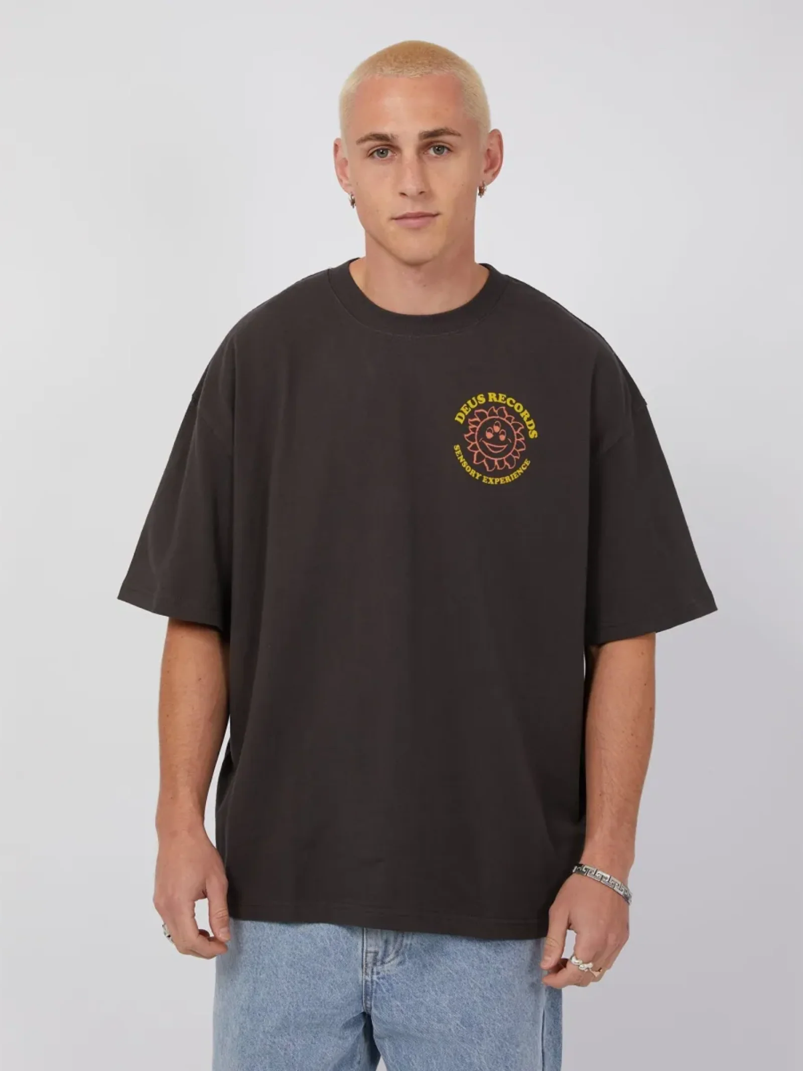 Peep Portal Tee