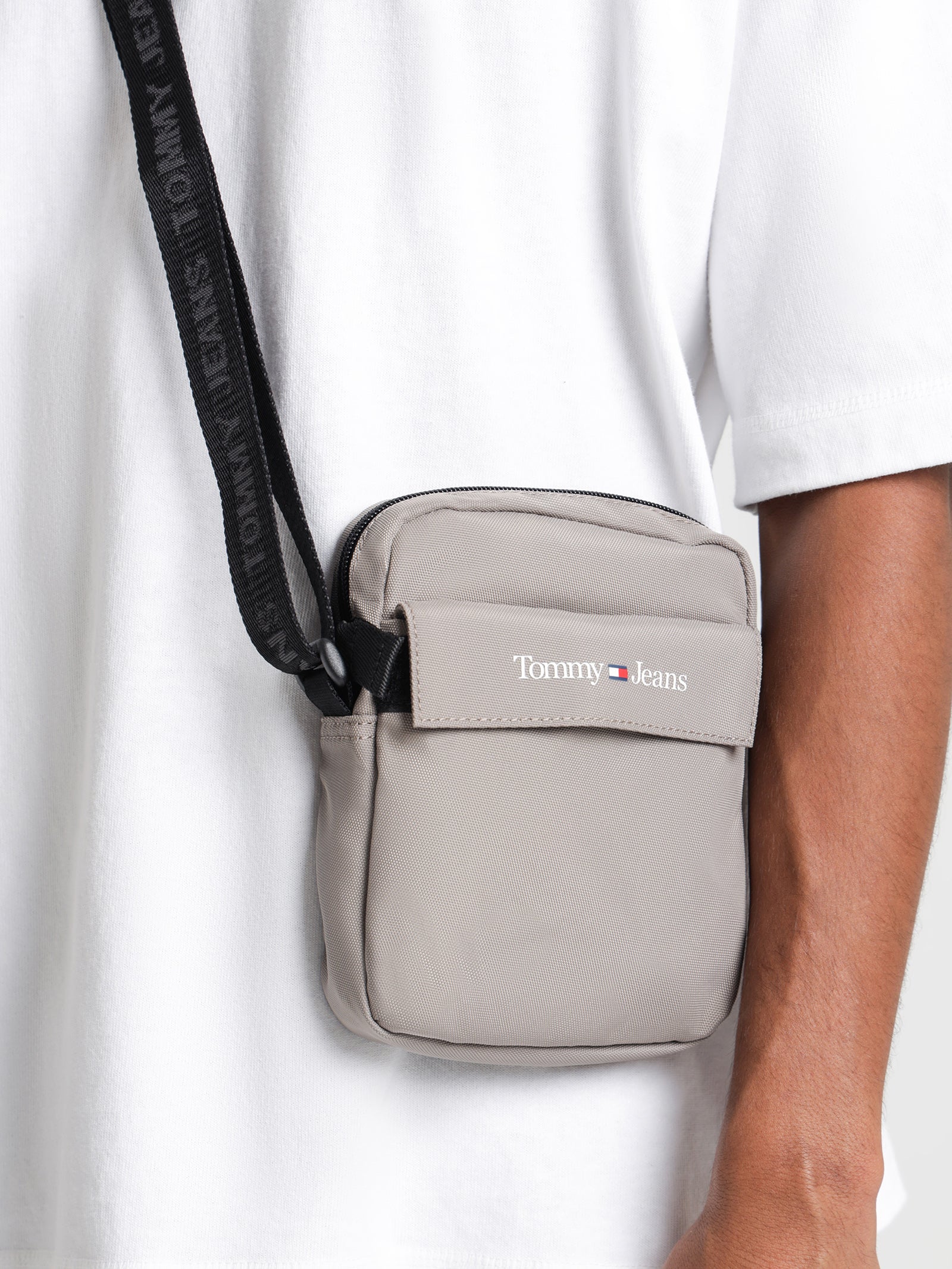 Essential Reporter Bag