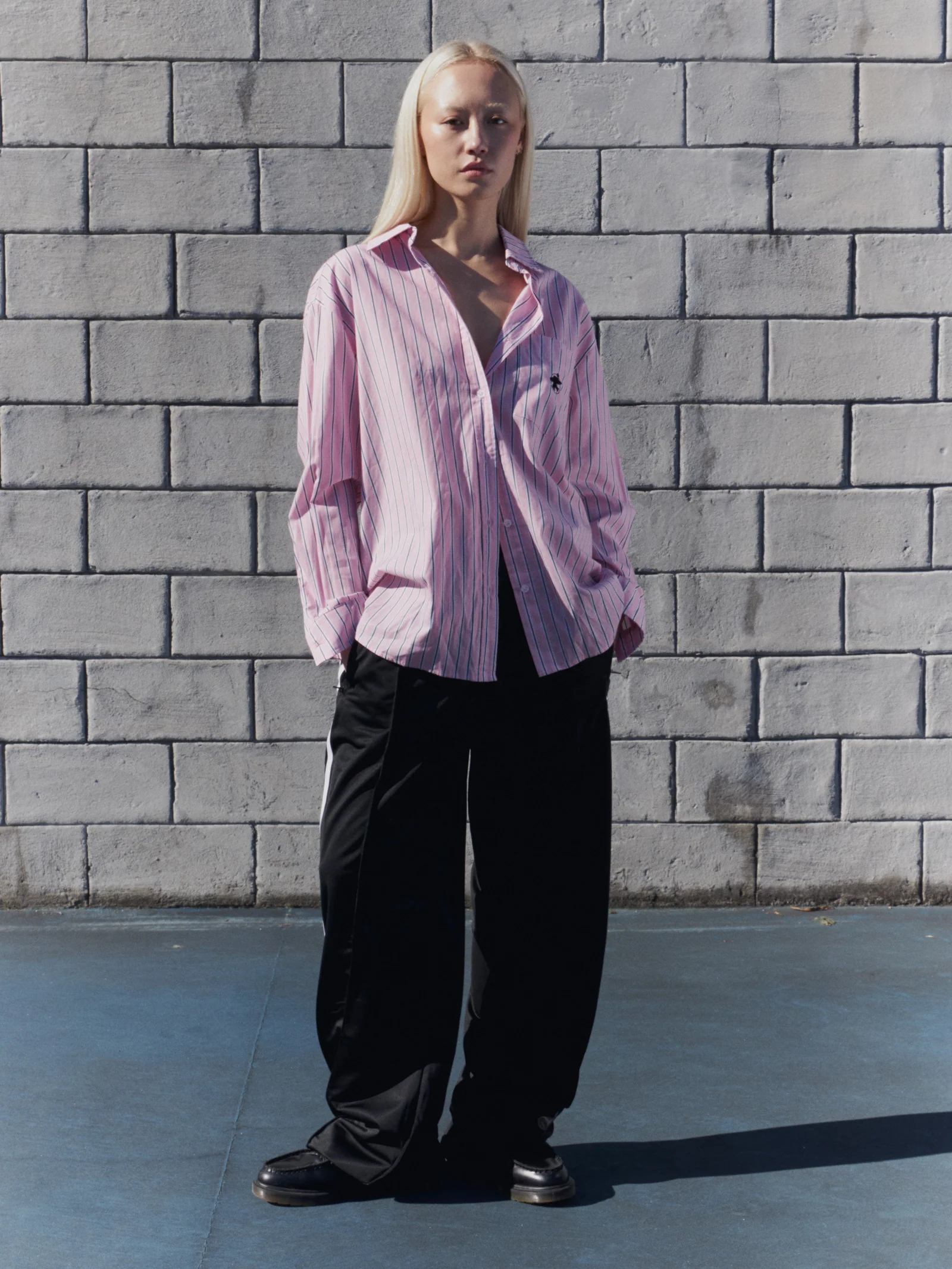 Lightweight Classic Shirt - Image 2