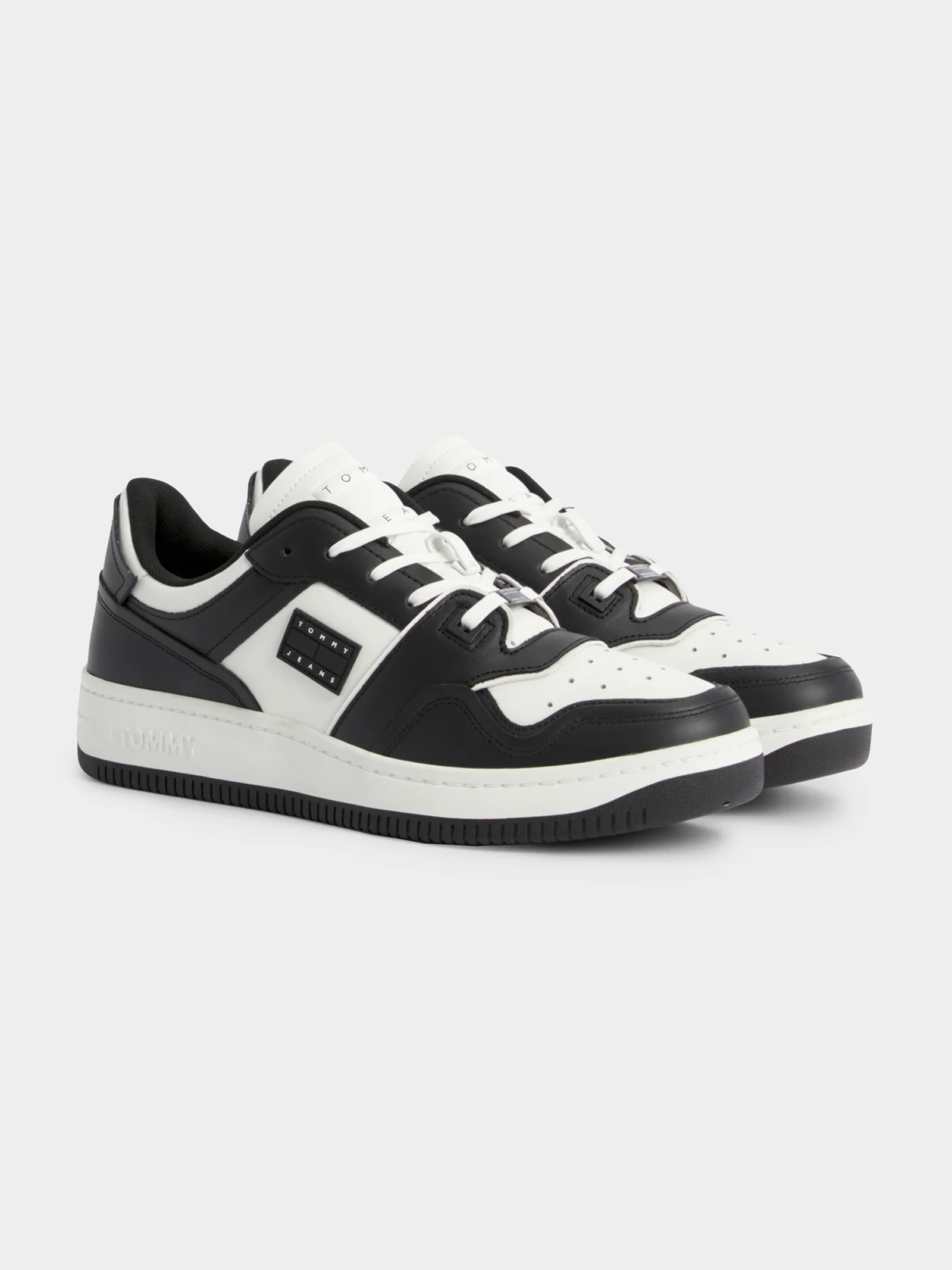 Mens Leather Basketball Trainers