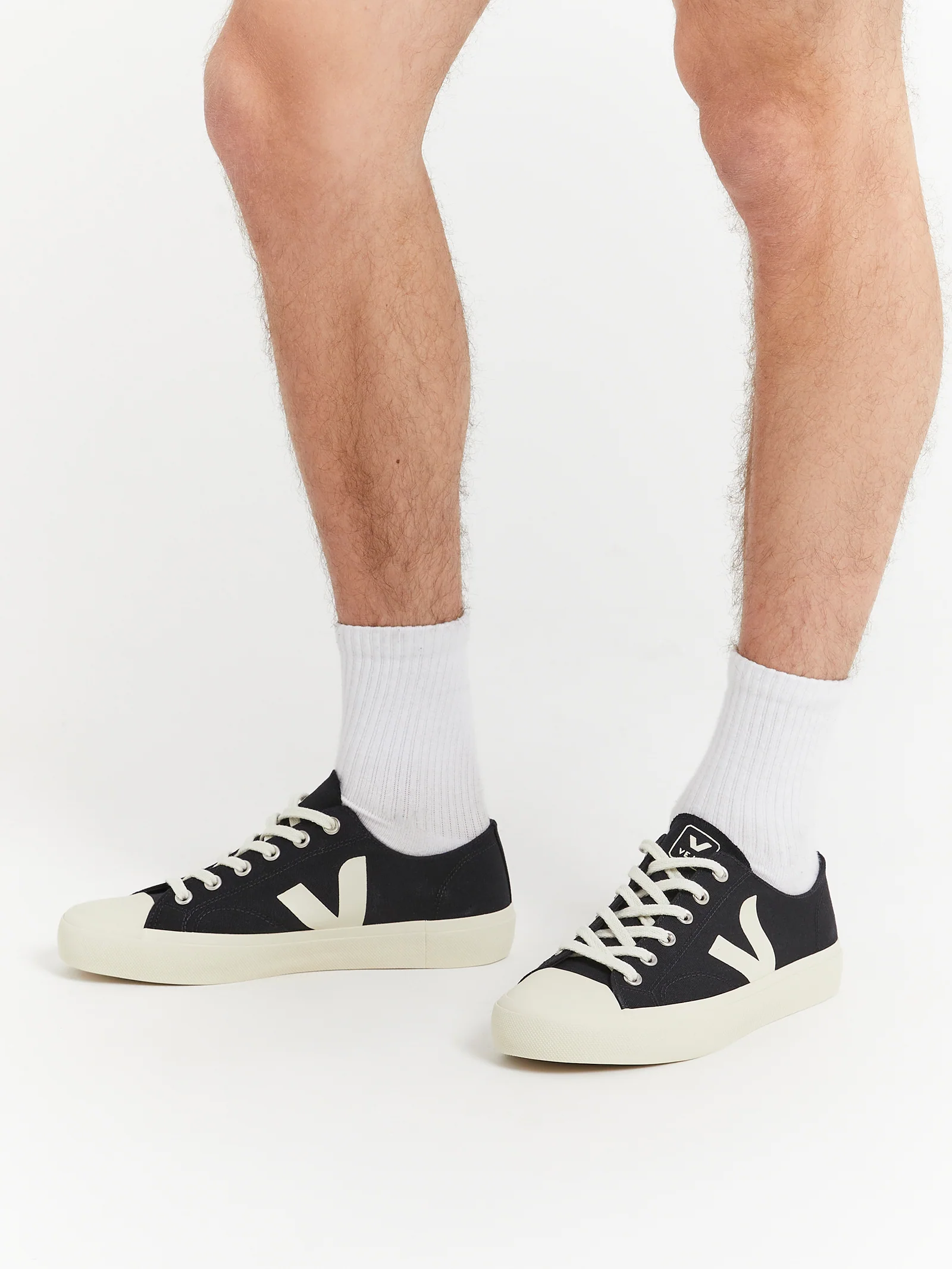 Mens Wata II Low Sneakers