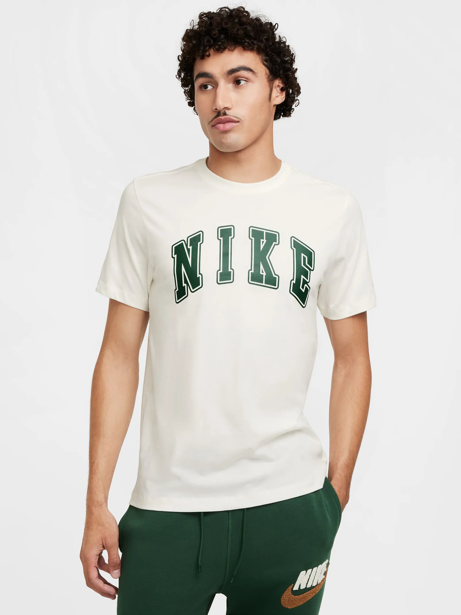 Sportswear Club T-Shirt
