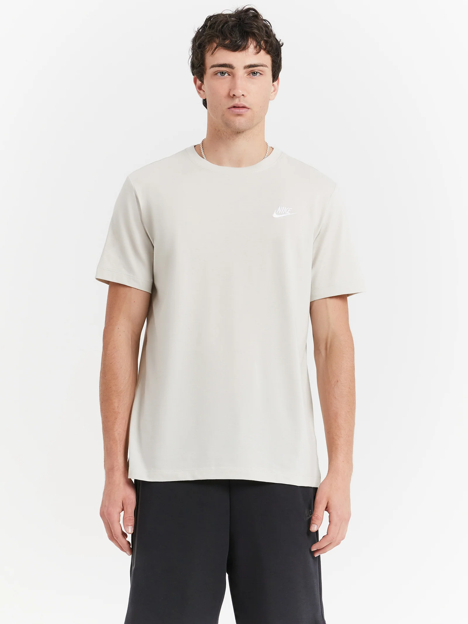 Sportswear Club T-Shirt