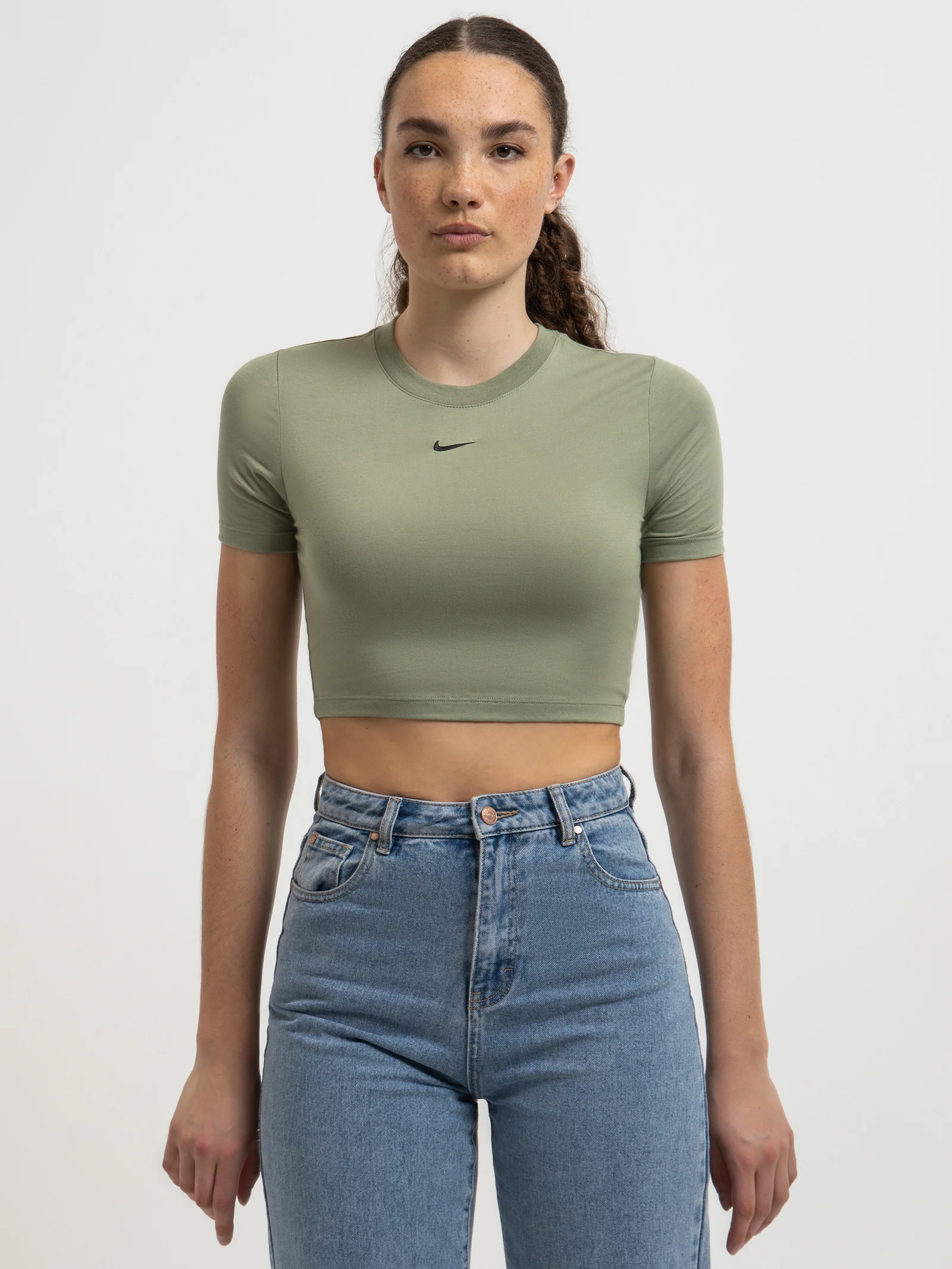 Sportswear Essentials Slim Fit Crop T-Shirt