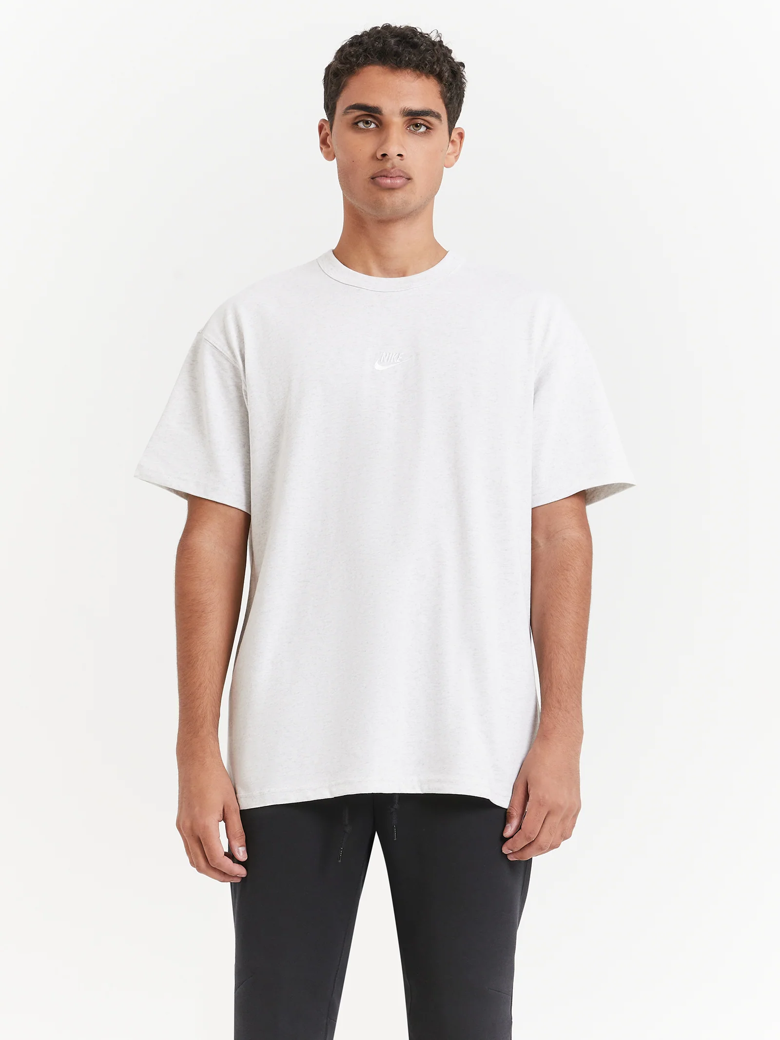 Sportswear Premium Essentials T-Shirt