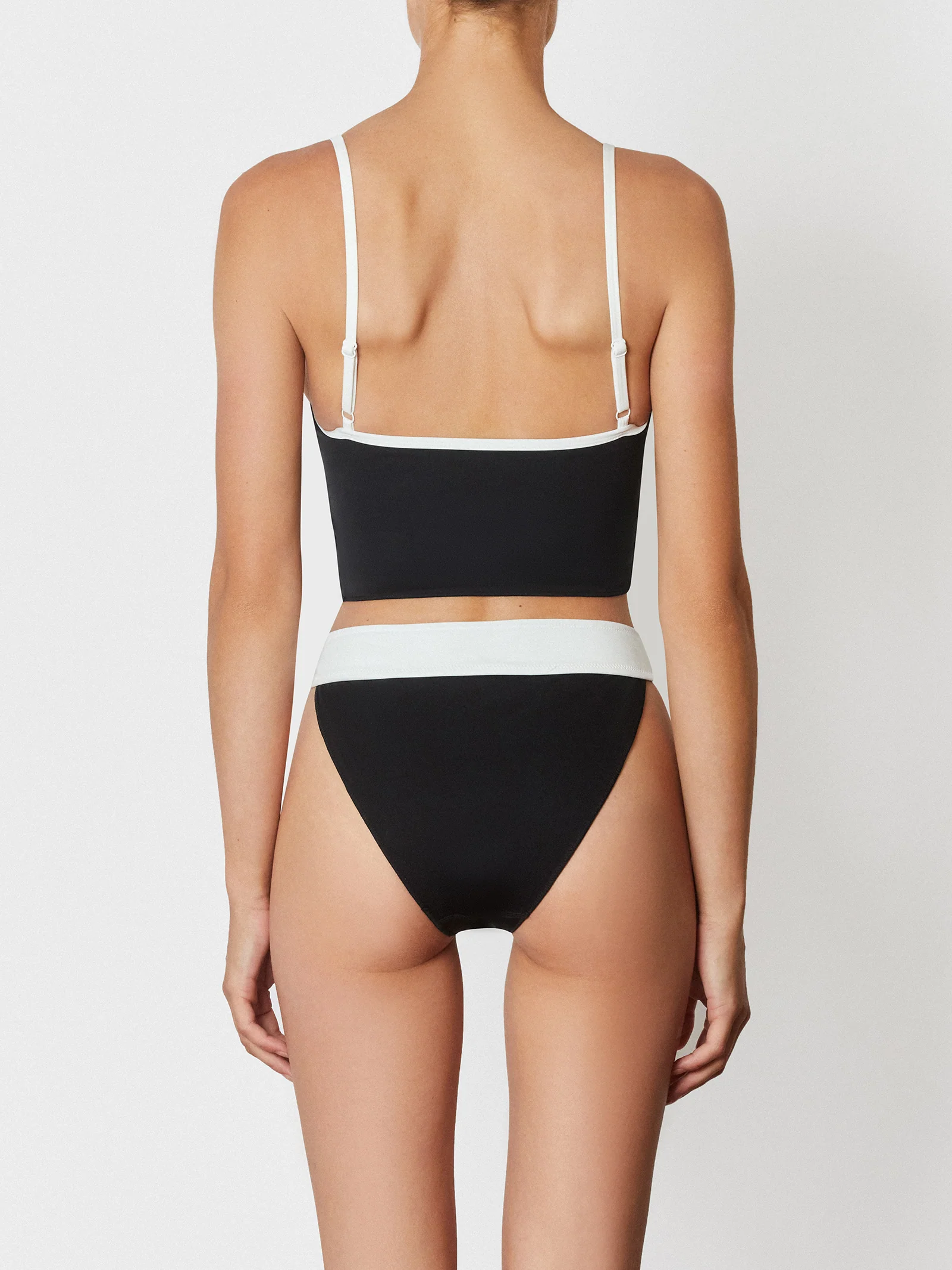 The Contour Tank - Image 3