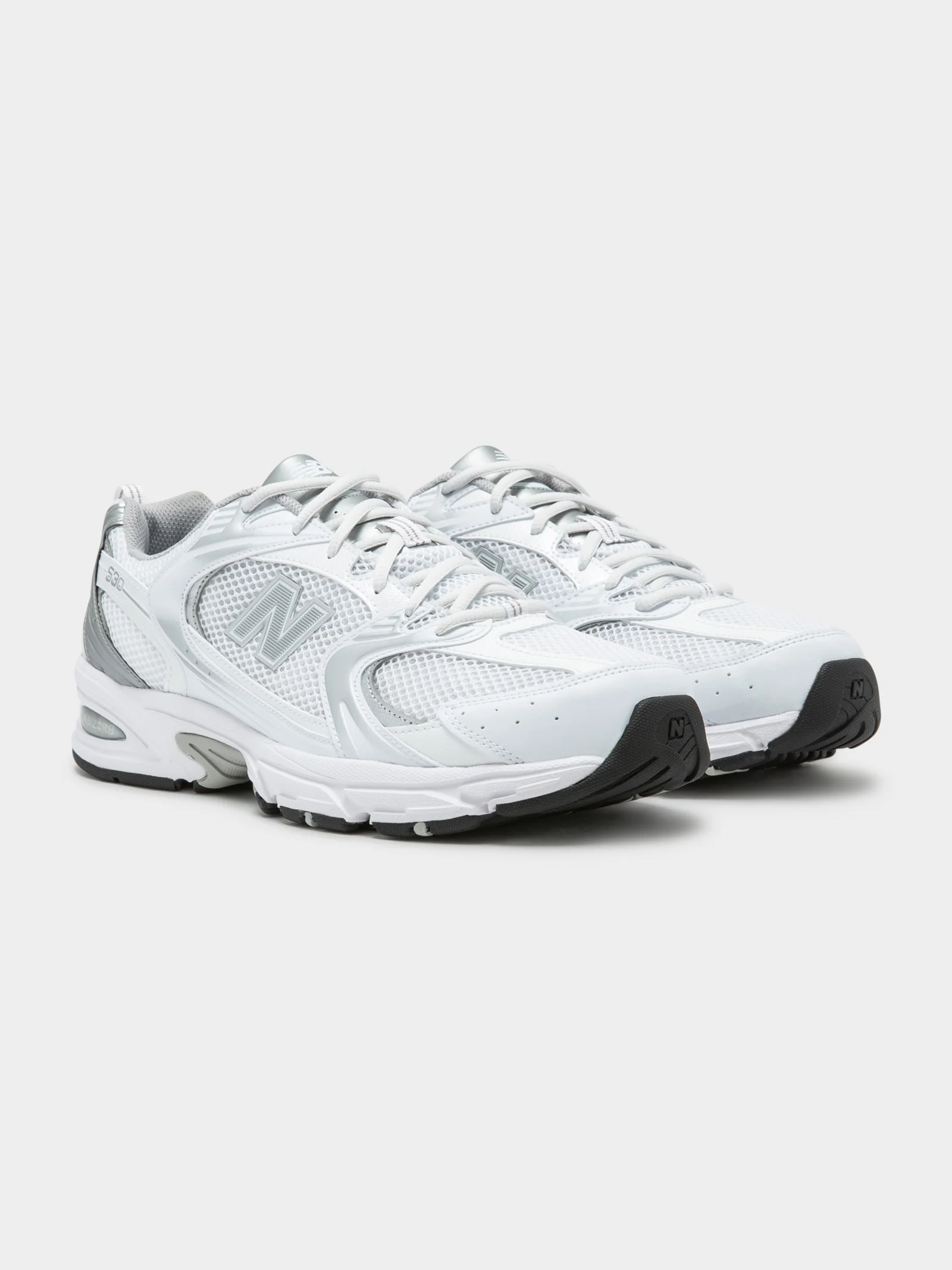 Unisex 530 Sneakers - Image 2